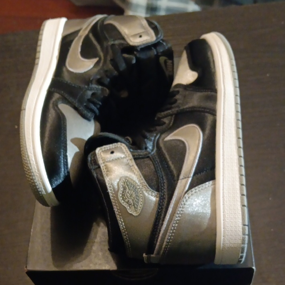 Jordan 1 Retro High OG (PS) "Satin Shadow" Youth 3Y Girls 4.5 NWBOX - Picture 8 of 10